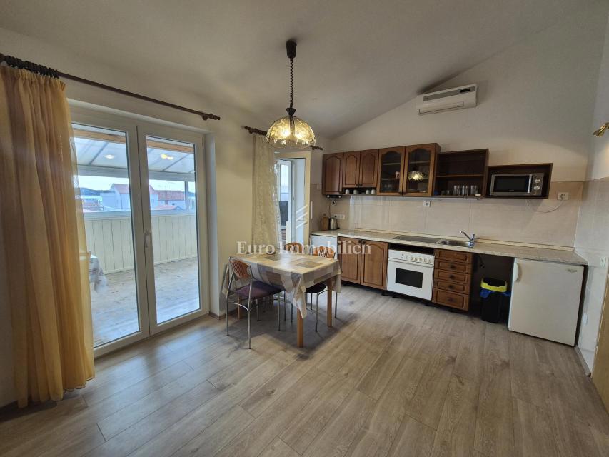 Vodice - casa con 3 appartamenti