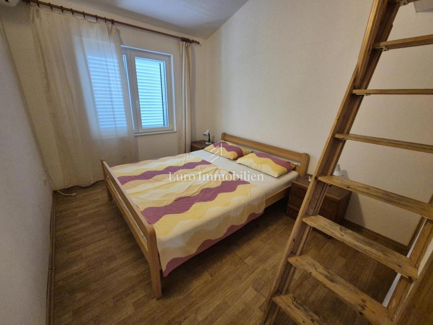 Vodice - casa con 3 appartamenti