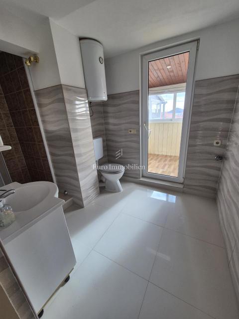 Vodice - casa con 3 appartamenti