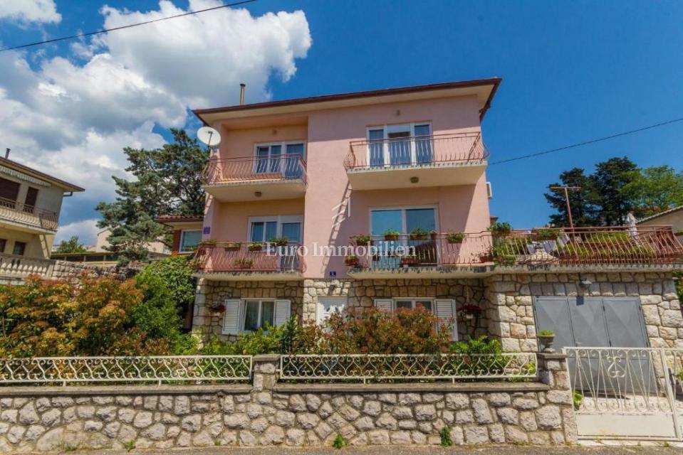 Novi Vinodolski, casa vicino al centro e al mare
