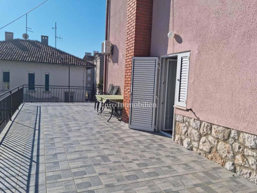 Novi Vinodolski, casa vicino al centro e al mare