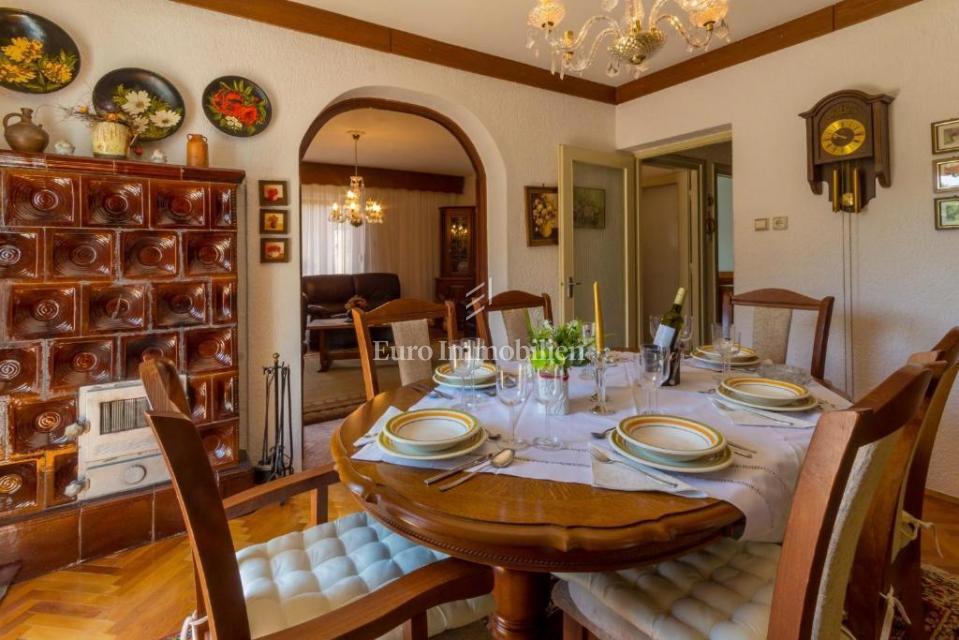 Novi Vinodolski, casa vicino al centro e al mare