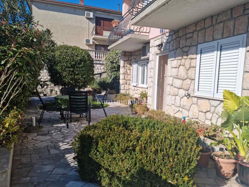 Novi Vinodolski, casa vicino al centro e al mare