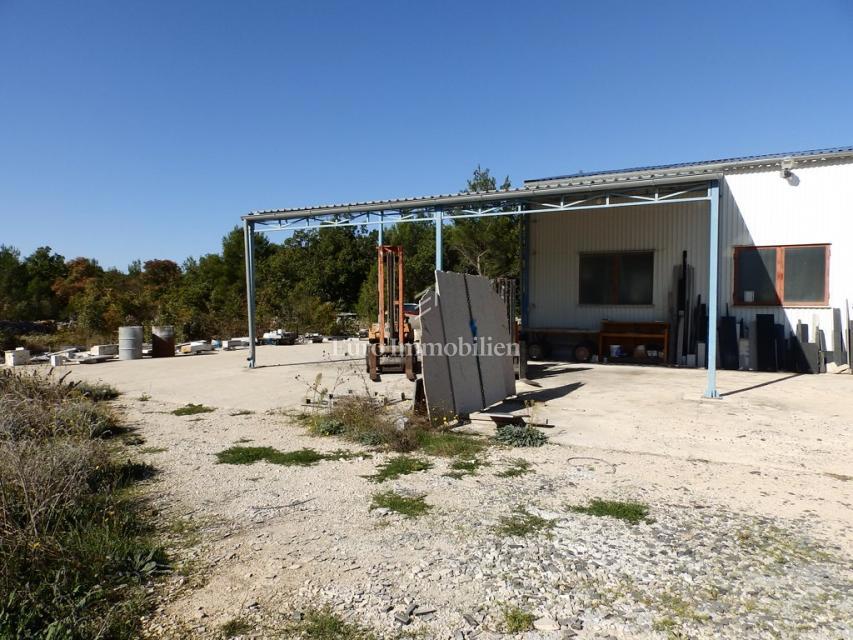Dubrava, Sebenico - terreno edificabile con capannone