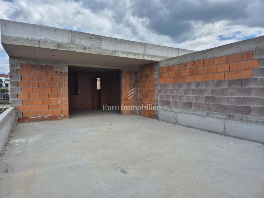 Appartamento con terrazza panoramica, vista mare