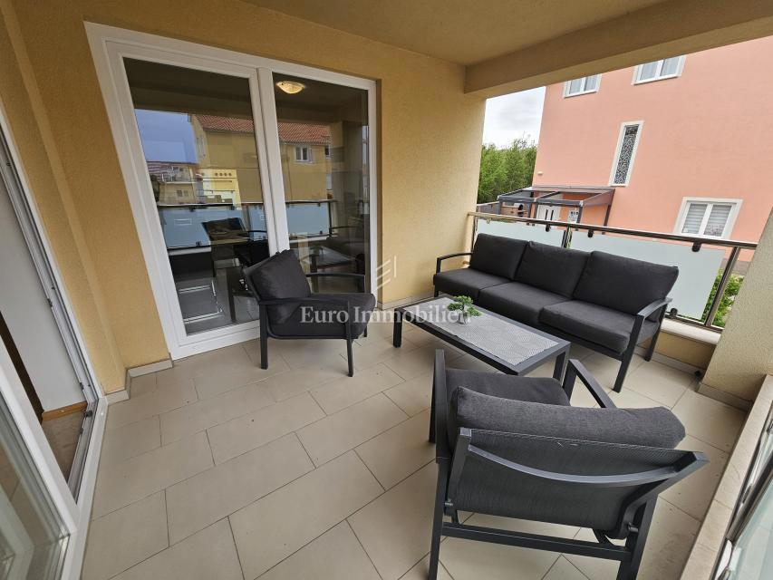 Ottimo appartamento a Malinska con ampia terrazza