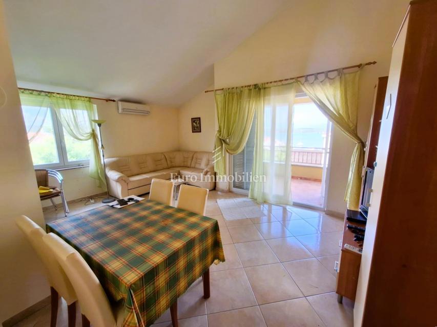 Klimno - spazioso appartamento con vista mare