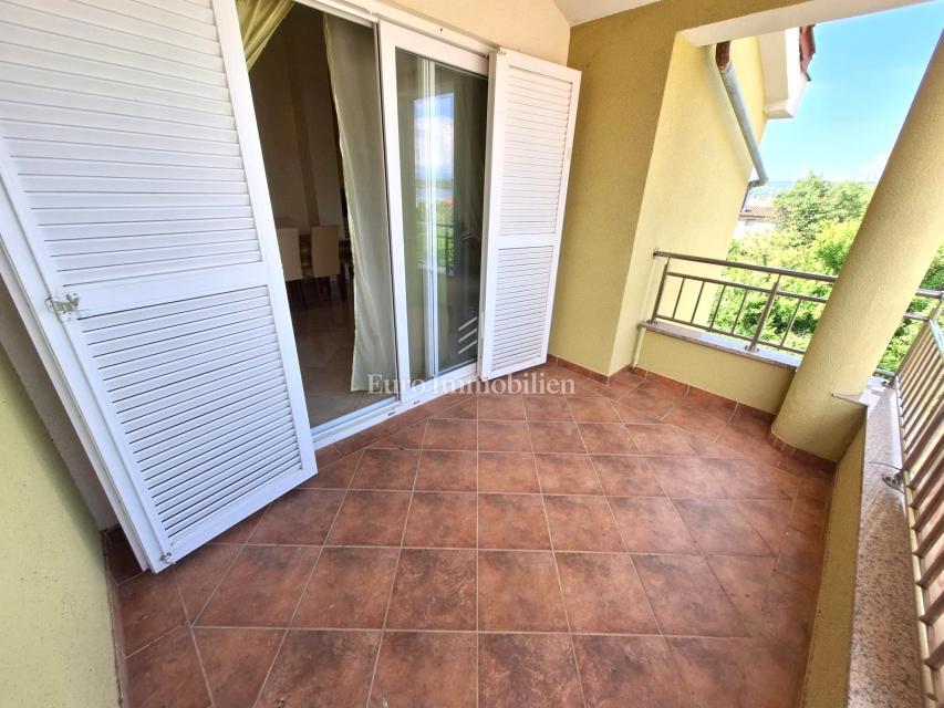 Klimno - spazioso appartamento con vista mare