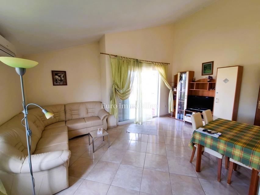 Klimno - spazioso appartamento con vista mare