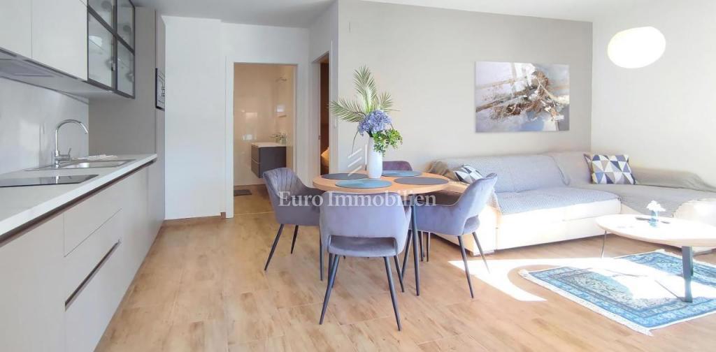 Casa con 4 appartamenti - isola di Krk, Malinska