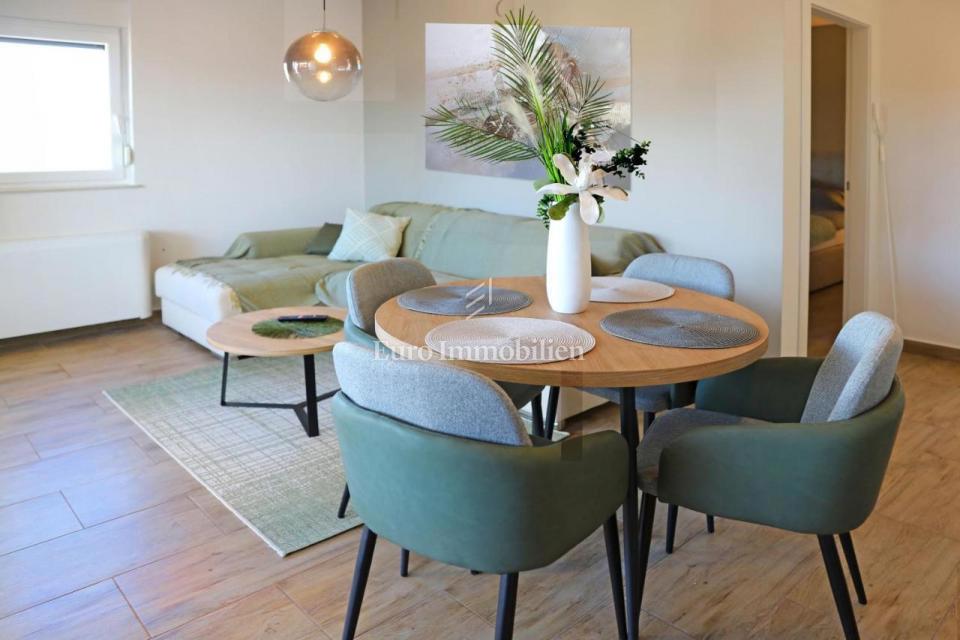 Casa con 4 appartamenti - isola di Krk, Malinska