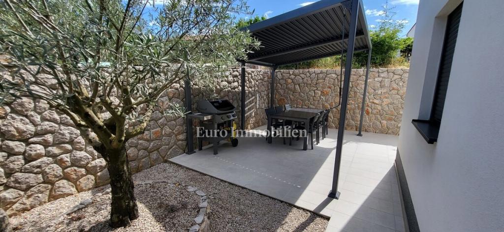 Casa con 4 appartamenti - isola di Krk, Malinska