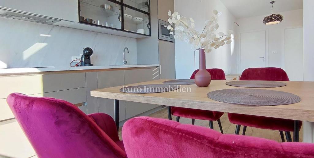 Casa con 4 appartamenti - isola di Krk, Malinska