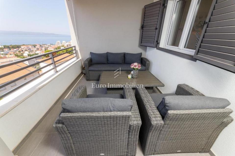 Makarska - appartamento con garage e vista mare