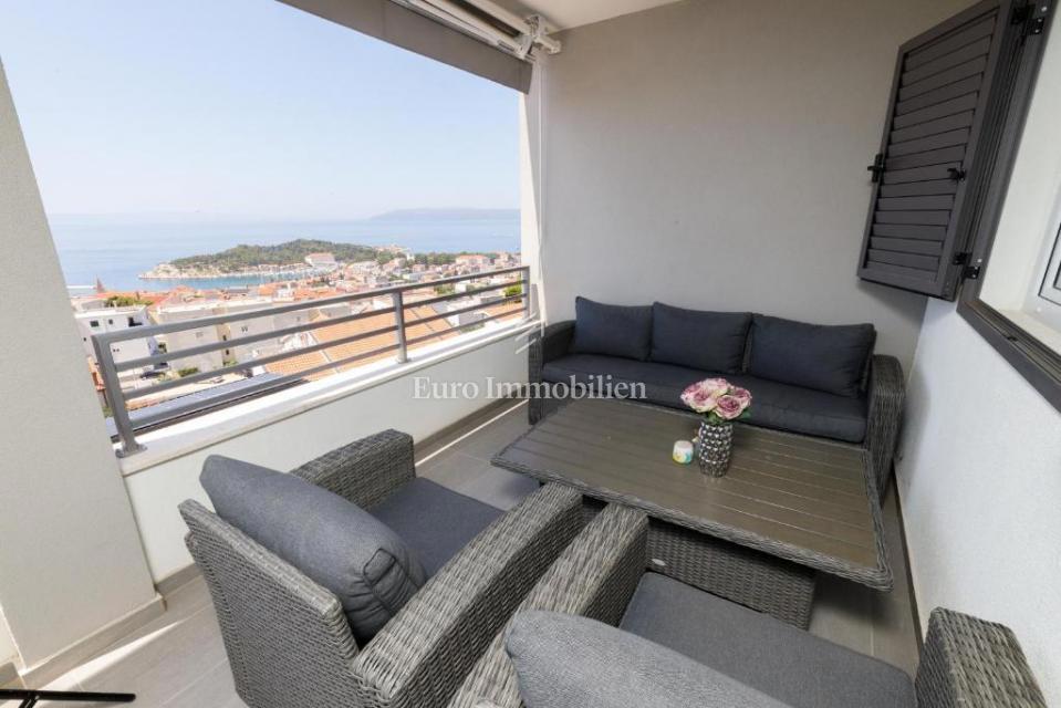 Makarska - appartamento con garage e vista mare