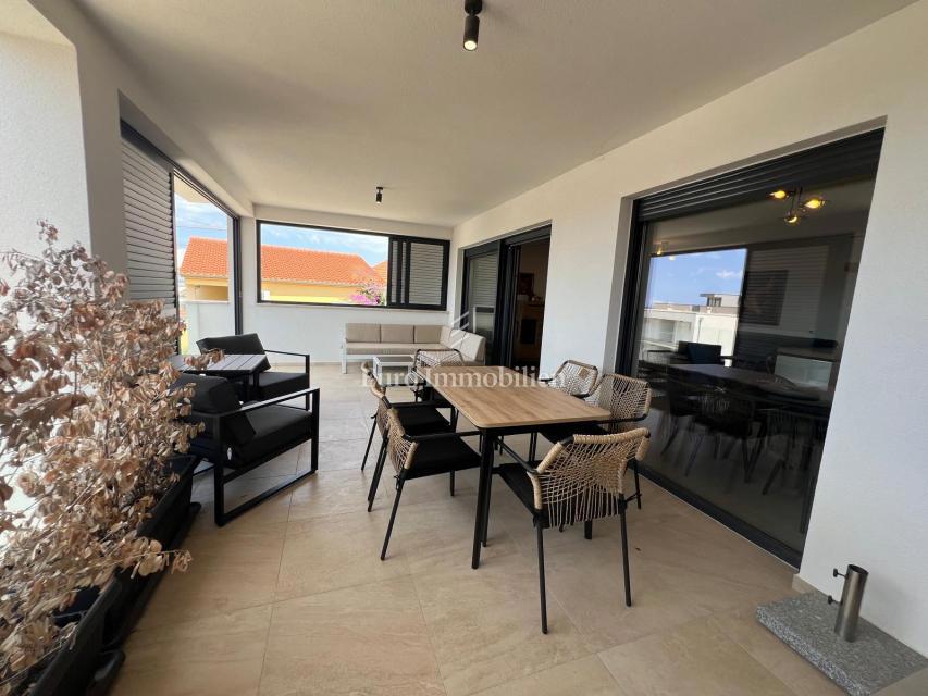 Zara - appartamento con terrazza sul tetto