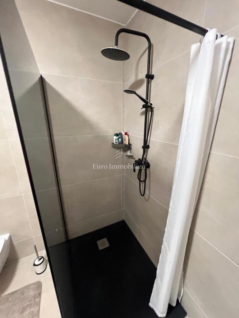 Zara - appartamento con terrazza sul tetto