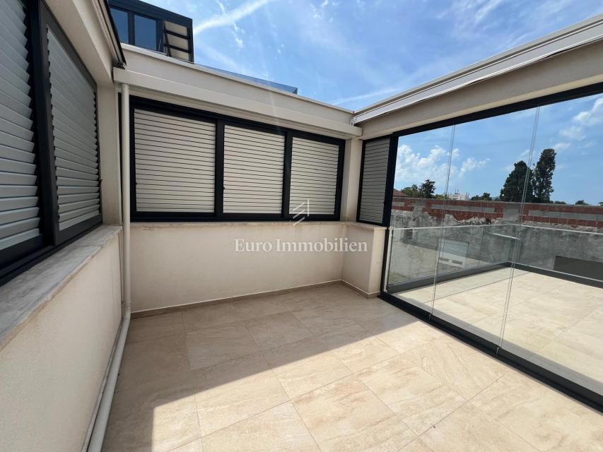 Zara - appartamento con terrazza sul tetto