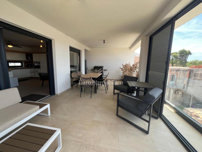 Zara - appartamento con terrazza sul tetto