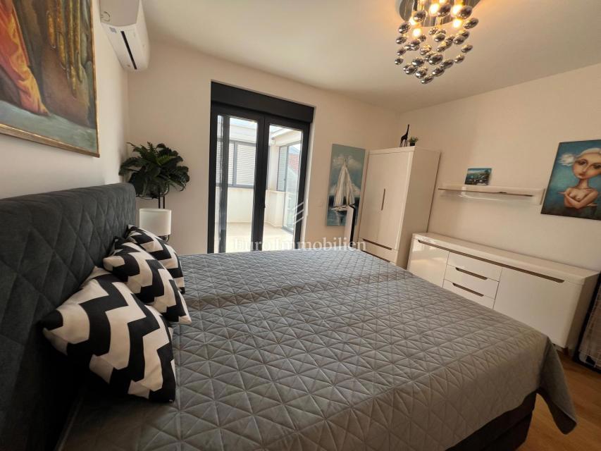 Zara - appartamento con terrazza sul tetto