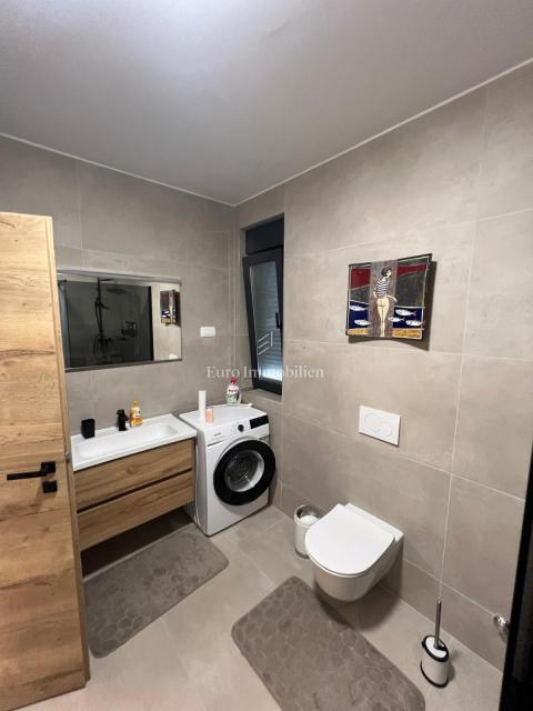 Zara - appartamento con terrazza sul tetto