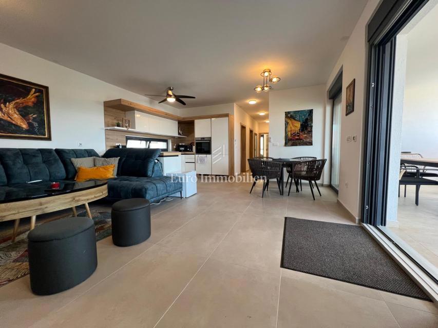 Zara - appartamento con terrazza sul tetto