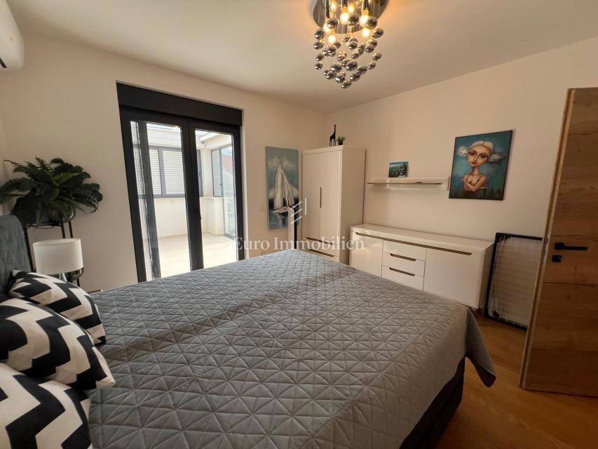 Zara - appartamento con terrazza sul tetto