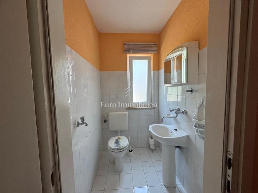 Labin - casa familiare con ampio giardino