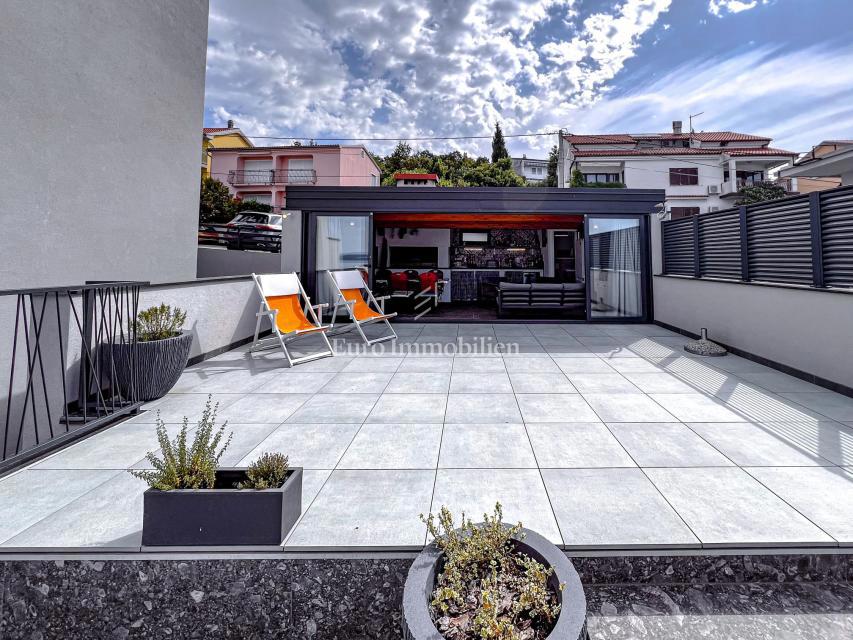 Crikvenica - casa con giardino e terrazza sul tetto