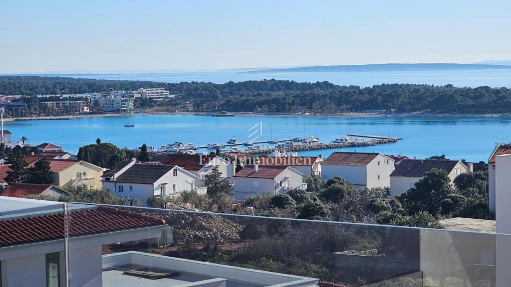 Novalja - nuovo edificio, 2° piano, vista mare