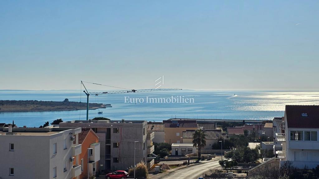 Novalja - nuovo edificio, 2° piano, vista mare