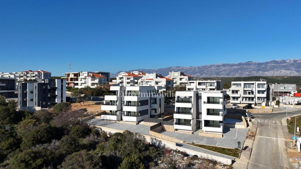 Novalja - nuovo edificio, 2° piano, vista mare