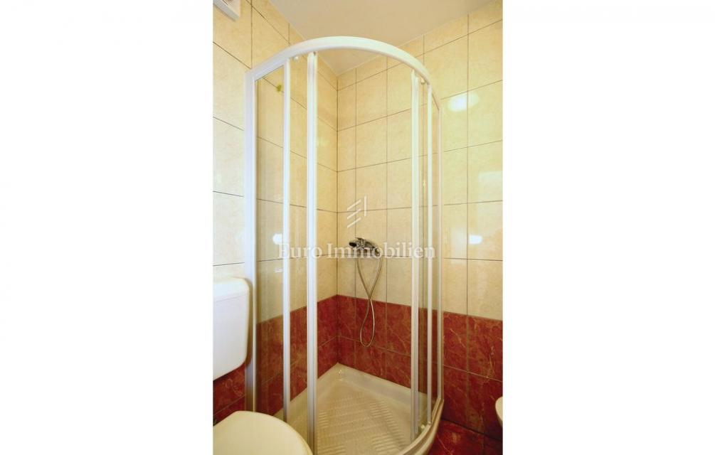 Casa bifamiliare in pietra completamente ristrutturata