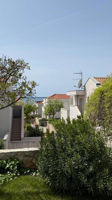 Zara, dintorni - appartamento con due giardini e terrazza