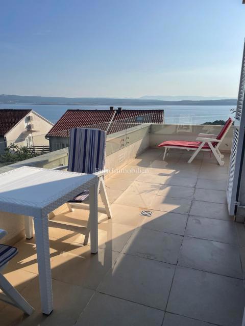 Dramalj,una casa con tre appartamenti in un'ottima posizione