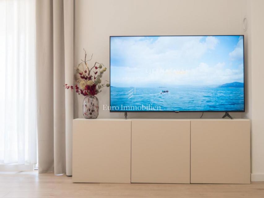 Vrsi - casa con piscina in un ambiente tranquillo