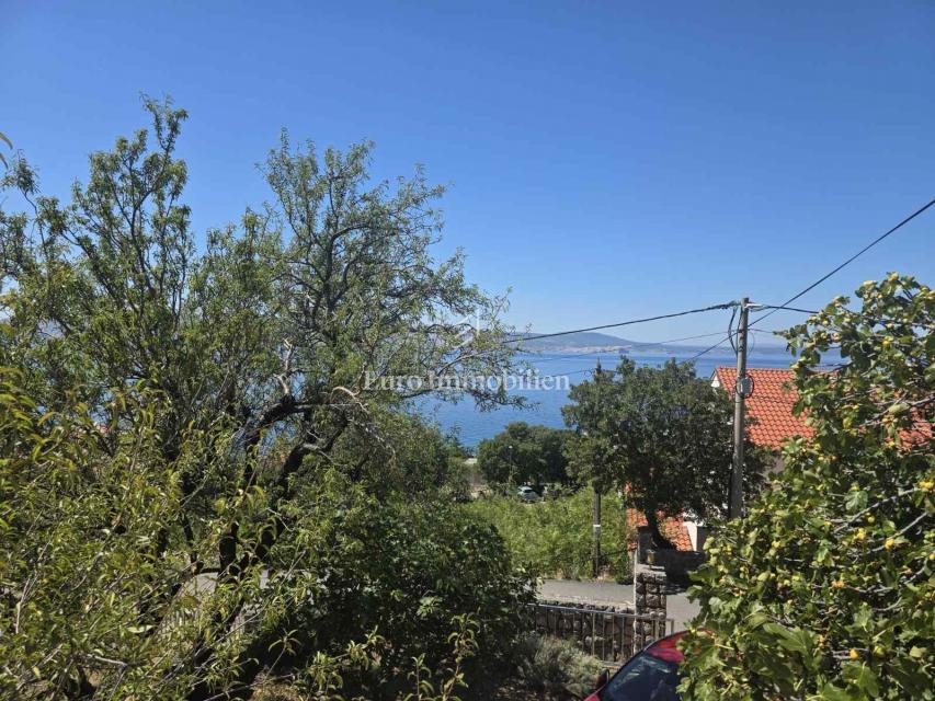 Novi Vinodolski, Smokvica Krmpotska, casa con due appartamenti