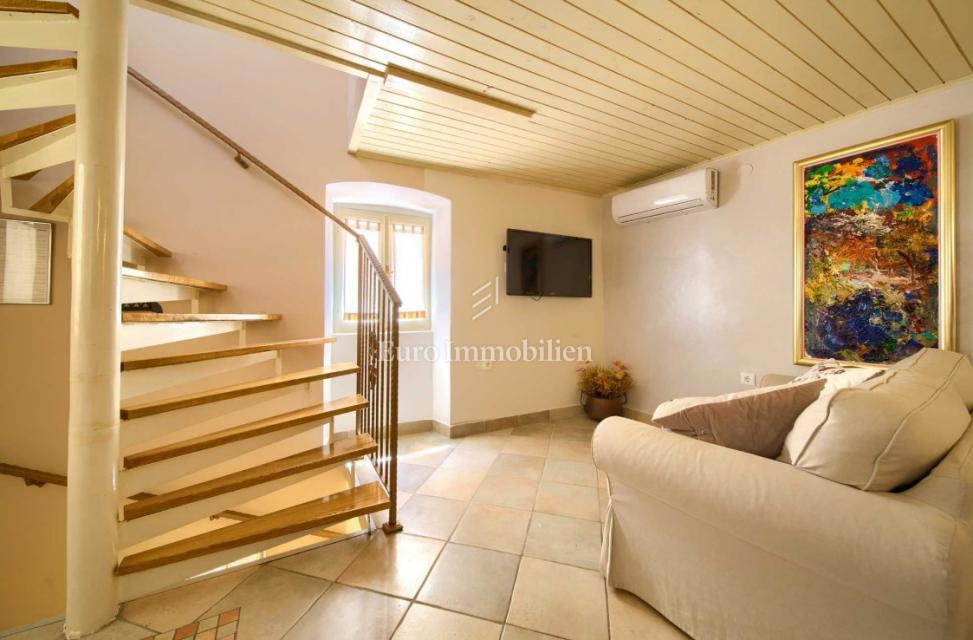 Casa in pietra nel centro storico di Vrbnik