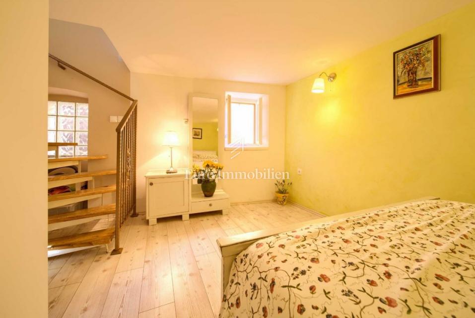 Casa in pietra nel centro storico di Vrbnik