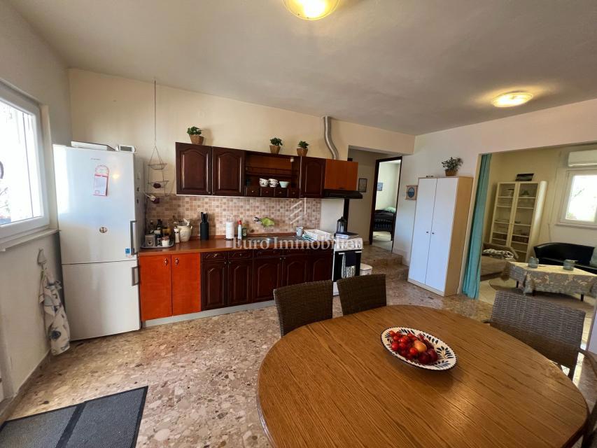 Donji Karin - casa con vista sul mare aperto