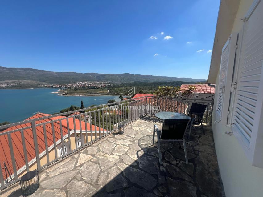 Donji Karin - casa con vista sul mare aperto