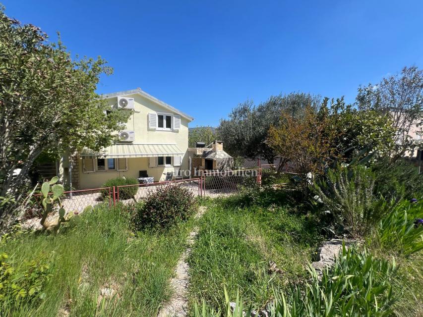 Donji Karin - casa con vista sul mare aperto