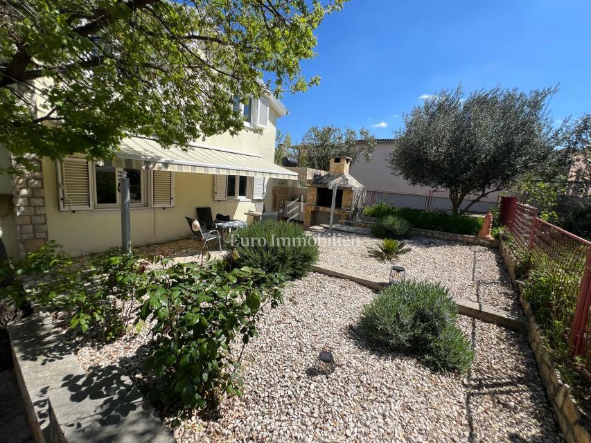 Donji Karin - casa con vista sul mare aperto