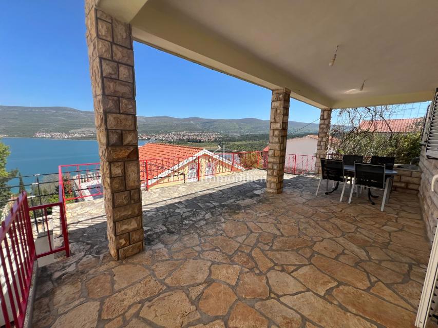 Donji Karin - casa con vista sul mare aperto