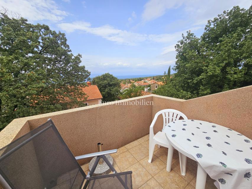 Casa con tre appartamenti, vista mare - Malinska