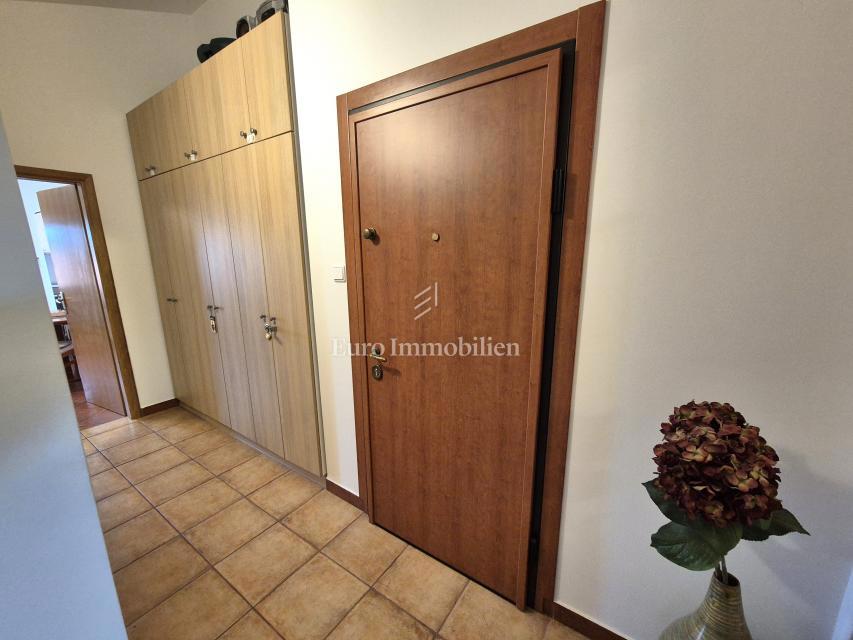 Intero piano con vista mare aperta - Malinska