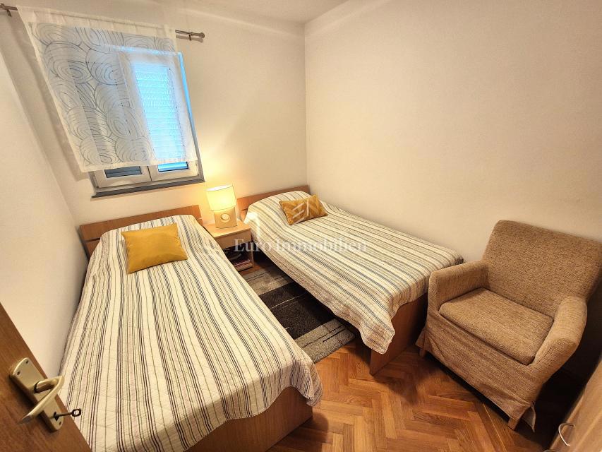 Intero piano con vista mare aperta - Malinska