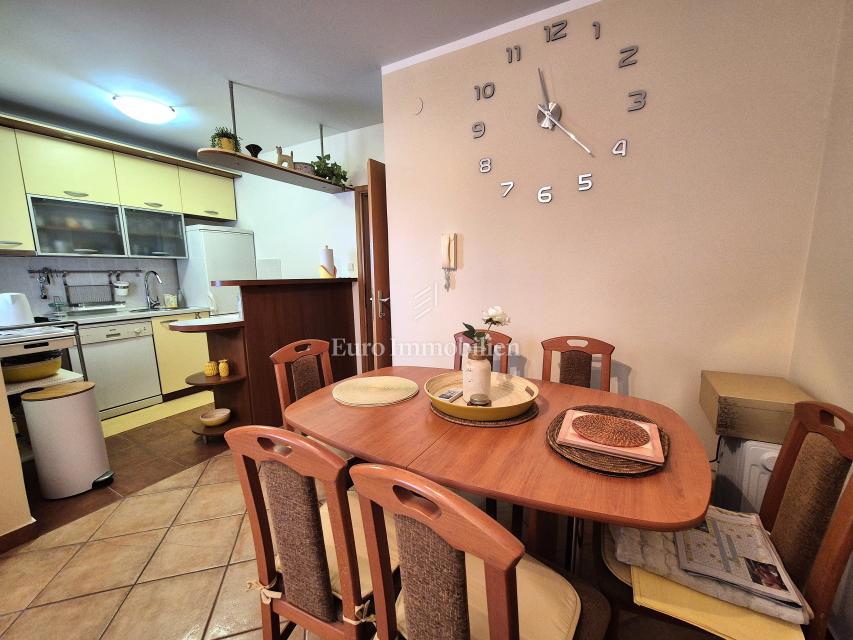 Intero piano con vista mare aperta - Malinska