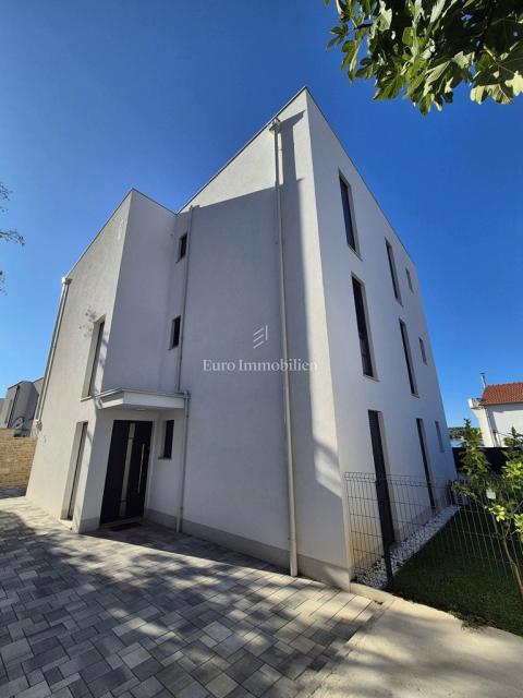 Tisno – Appartamento al secondo piano con vista mare