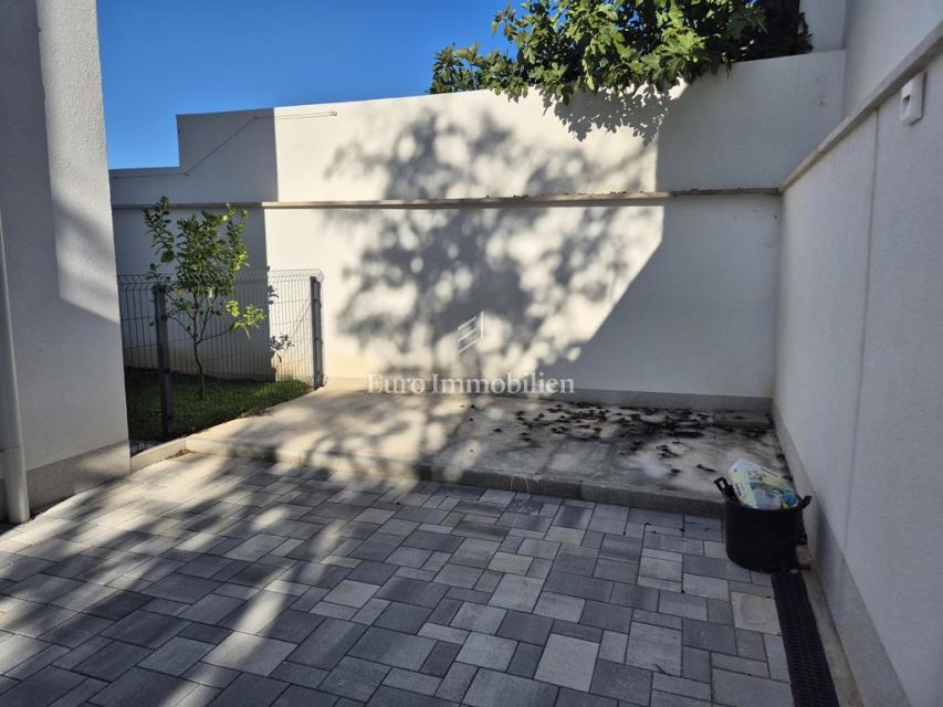 Tisno – Appartamento al secondo piano con vista mare